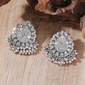 Pendientes étnicos bohemios plateados con borla, gota de diamante y diseño hueco - Blanco Plata Antigua (weh3412)