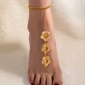 Golden flower barefoot sandal anklet with three floral charms on a white plush rug - Gold Flower Style (jl-1-jl023)