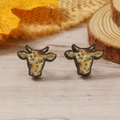 Pendientes de cabeza de toro en madera con patrón de leopardo sobre fondo de madera - Estilo Girasol Amarillo (WEH4310)