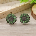 Orecchini a perno a girasole in legno con petali verdi e centro leopardato - Girasole Petalo Verde Leopardo (WEH4203)