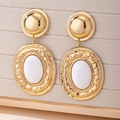 Retro bohemian gold earrings with hammered texture and white resin oval pendant - Milky White