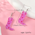 Orecchini a stivale da cowgirl rosa glitterato con dimensioni e dettagli del peso - Stile Stivale da Cowboy Rosa Viola (WEH3942)