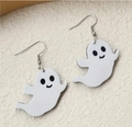 Boucles d'oreilles fantôme d'Halloween en acrylique blanc avec crochets argentés - Style Crochet Argent Fantôme Dessin Animé Blanc