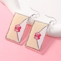Orecchini a busta in acrilico con fiocchi rosa e cuori rossi per uno stile estivo - Stile Busta (WEH3713)