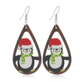 Pendientes navideños de madera con diseño de pingüino con gorro festivo y marco de gota - Estilo de Pingüino con Gorro (WEH3767)