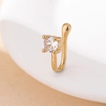 Dettaglio del clip per naso dorato a forma di U senza foro con zircone bianco lucido - Strass