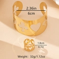 Detailed view of hollow flower poker motif gold ring and bracelet set with size measurements - Gold Hollow Out Poker Suit Set (T108)
