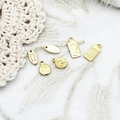 Golden queen portrait pendants and hand made tags for DIY necklaces and bracelets - Rectangle Style