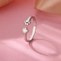 Close-up of adjustable silver cat paw ring with matte and polished texture details - Silver Cat Paw Style (P1027358)