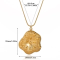 Close-up of irregular gold flower pendant with leaf texture and 35mm x 28mm dimensions - Irregular Texture Fan Style (N07618)