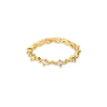 Detailed macro of a gold ring with marquise-cut zircons and twisted rope pattern - Marquise Zirconia Arrangement Style (G121881)
