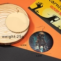 Dettaglio degli orecchini a teschio di Halloween da 6,2 cm con misure e peso del prodotto - Alieno