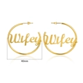 Polierte goldene 40mm Creolen mit künstlerischem Wifey-Schriftzug für Damen - Ehefrau / 40mm / Gold