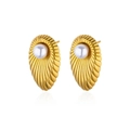 Orecchini dorati a forma di conchiglia con perle bianche per lo stile marino - Orecchini a lobo conchiglia e perla (E4784G)
