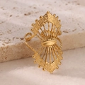 Detail of golden crown-style adjustable ring featuring vintage hammer finish and beaded band - Vintage Fan Design (G8316979) / Gold