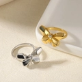 Minimalist butterfly ring with zircon in polished gold and silver finishes - Butterfly Single Zirconia Style (JZ7424) / Gold