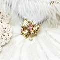 Pendentif papillon raffiné plaqué or 18 carats avec cristal rose et zircons micro-pavés - Nœud