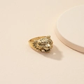 Bold vintage gold tiger head ring with detailed 3D carving for a street style look - Tiger Head Style (J191)