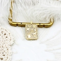 Pendentif rectangulaire doré avec cristaux micro-pavés et symboles de chance bohème - Pendentif Carré