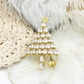 Elegante broche de árbol de Navidad con micro-pavé de circonitas en base dorada - Forma de árbol de Navidad