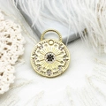 Gouden kompas hanger met micro-pave zirkonia en zon, maan en ster astrologische details - Micro-ingelegde Hemelse Schijf
