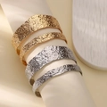 Minimalist wide open cuff bracelet with hammered texture in gold and silver plating - Wave Circle Style (B1731) / Gold