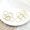 Macro-opname van 18K vergulde ringen met textuur voor DIY-sieraden en parelknutselen - 18mm Gesloten Stijl