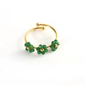 Verstellbarer goldener Edelstahlring mit drei grünen Steinen in Blumenform - Dunkelgrün