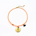 Handgewebte Halskette in Orange und Rosa mit goldenem Sternzeichen-Anhänger und Perlen - Zwillinge