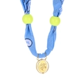 Collar de bufanda de seda azul con cuentas verde neón y colgante moneda Sagitario - Sagitario