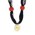 Collar de bufanda de seda signo Piscis con cuentas rojas y patrón de bandana negra - Piscis