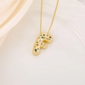 Collier avec pendentif lettre F dorée orné de zircons colorés et chaîne box - Lettre F