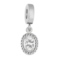 Ciondolo ovale in argento lucido con una pietra centrale in zirconia e design halo - Rosso Arancio