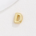 Makrodetail der bauschigen 18K vergoldeten Buchstabe D Anhänger mit 3D Metalloptik - 3D-Buchstabe D (AL941193201390)