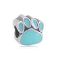 Gros plan sur une perle de patte de chien en acier avec émail bleu pour bracelets DIY - Style Empreinte Bleue (NO.6)