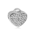 Vista macro de colgante de corazón plateado con circonitas y cerradura para pulseras DIY - Cerradura y Corazón