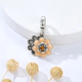 Colgante de flor en plata S925 con esmalte naranja y circón para pulseras de cuentas - Estilo Margarita Esmalte Naranja (S406)