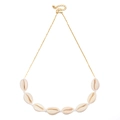 Collana in stile bohémien con otto conchiglie naturali e catena d'oro regolabile - Bianco Sporco (NKS261-7)