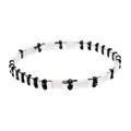 Pulsera artesanal de cuentas Miyuki Tila con piezas blancas y negras y espaciadores - Estilo Negro Blanco y Plateado (BC354-7)