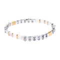Pulsera Miyuki Tila hecha a mano con cuentas blancas y detalles de cristal azul - Estilo Blanco Dorado y Plateado (BC354-9)