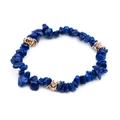Natursteinarmband aus Lapislazuli mit goldenen Zwischenperlen und glänzenden Steinen - Tiefblau (BC338-16)