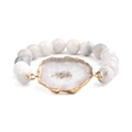 Bracelet en pierres naturelles avec perles de marbre blanc et pendentif en agate dorée - Diamètre de perle 10mm / Perles Blanches Motif Marbre Avec Tranche d'Agate (BC301-2-10mm)