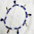 Tobillera boho de cuentas azul oscuro con colgantes de hojas doradas y borlas - Estilo Hoja Azul Profundo (AK01-15)