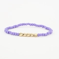 Détail d'un bracelet fait main avec perles mates violettes et disques dorés brillants - Violet (BC493-5)