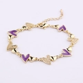 Vergoldetes Armband mit lila Emaille-Herzen und Zirkonia-Anhängern für Damen - Lila Herz (BC562-7)