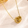 Collier doré à double anneau entrelacé avec chiffres romains et cristaux brillants - Or - Collier