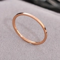Anello minimalista in acciaio inossidabile lucido con elegante finitura oro rosa - Taglia US 9 / Superficie Piana / Oro rosa
