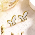 Élégantes boucles d'oreilles papillon plaquées or 18 carats avec nacre incrustée - Boucles d'Oreilles Clous Papillon (5634) / Or