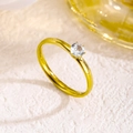 Bague en acier titane doré avec motif papillon double couche et pierre précieuse ronde - Taille 5 / Style Anneau Solitaire (3357)
