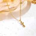 Elegante collana in acciaio al titanio dorato con ciondolo a lettera J e piccolo cuore - Oro / Lettera F